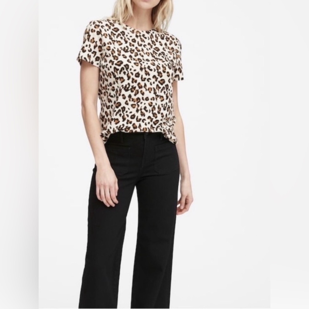Banana Republic Leopard Print Cozy Slub Short Sleeve Tee